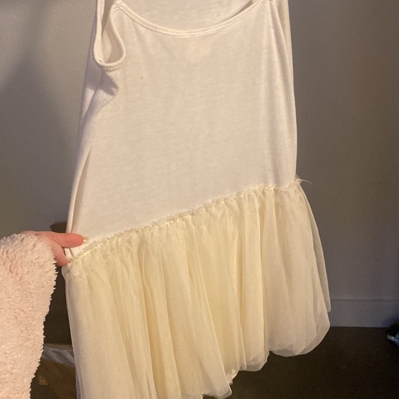 HOLD - Picture 3 of 4